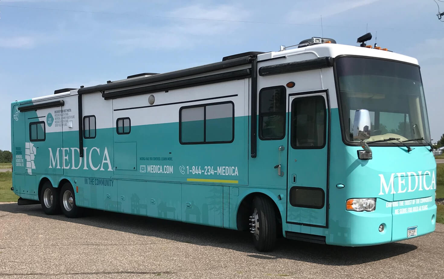 Medica RV Vehicle Wrap